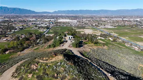 View/Area - 11251 Laurel, Bloomington, CA 92316 photo 5 of 13