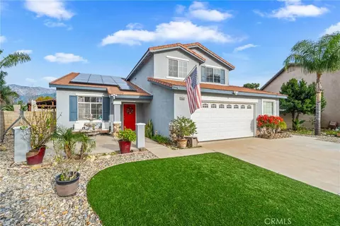 15532 Skylark Ave, Fontana, CA 92336