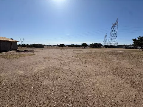10717 Muscatel, Oak Hills, CA 92344