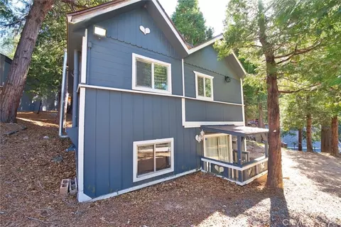 Exterior - 29083 Hook Crk, Cedar Glen, CA 92321 photo 1 of 15