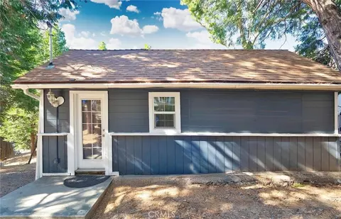 29083 Hook Crk, Cedar Glen, CA 92321