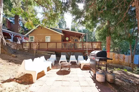 Exterior - 29083 Hook Crk, Cedar Glen, CA 92321 photo 13 of 15