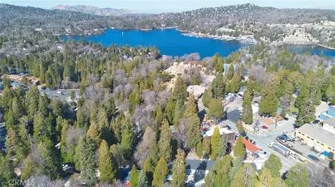 View/Area - 29083 Hook Crk, Cedar Glen, CA 92321 photo 5 of 6
