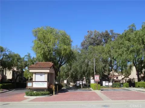 17 Rock Cliff Pl, Phillips Ranch, CA 91766