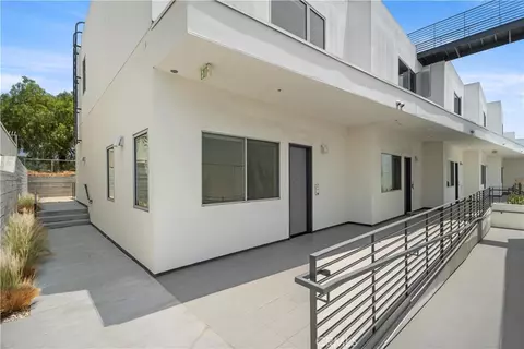 957 Figueroa Ter #318, Los Angeles, CA 90012