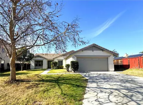 2070 Dayflower Ct, Perris, CA 92571