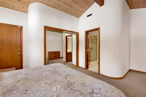 Bedroom - 251 N Eureka Dr, Big Bear Lake, CA 92315 photo 11 of 11