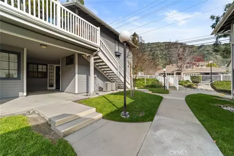 202 Evergreen Ct, Azusa, CA 91702
