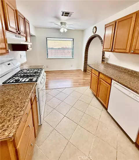 305 Beverly Ave, Barstow, CA 92311 photo 7