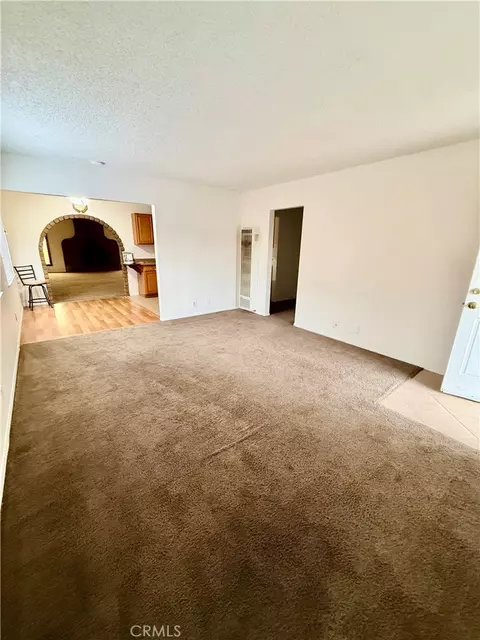 305 Beverly Ave, Barstow, CA 92311 photo 5