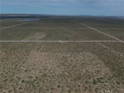 11513 Nichols, Adelanto, CA 92301