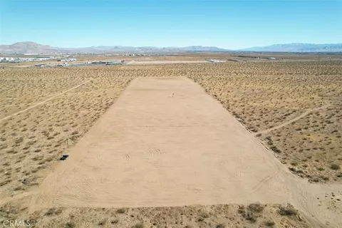 7 Jonathan St, Adelanto, CA 92301 photo 3