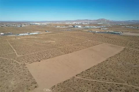 7 Jonathan St, Adelanto, CA 92301 photo 8