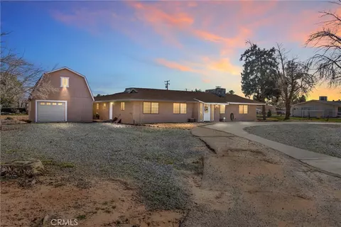 13447 Iroquois Rd, Apple Valley, CA 92308