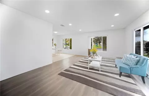 Living - 26763 Cumberland, Helendale, CA 92342 photo 2 of 4