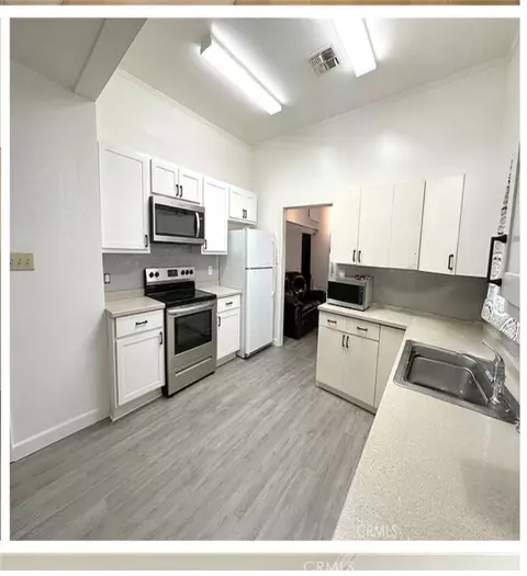 136 N K, Needles, CA 92363 photo 3