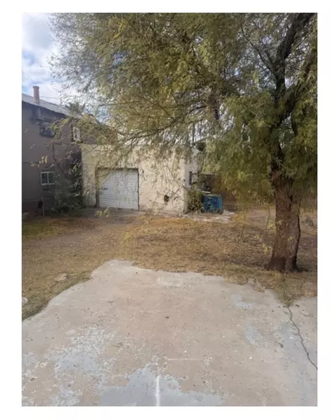 136 N K, Needles, CA 92363 photo 7