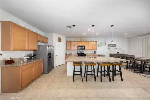 Kitchen - 1102 Moraga Ave, Perris, CA 92571 photo 2 of 4