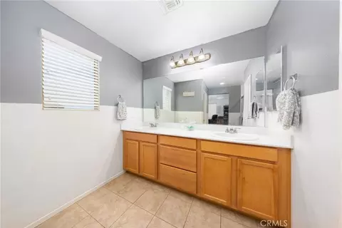 Entry Way - 1102 Moraga Ave, Perris, CA 92571 photo 8 of 8