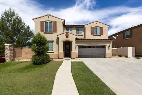 Exterior - 1102 Moraga Ave, Perris, CA 92571 photo 2 of 3