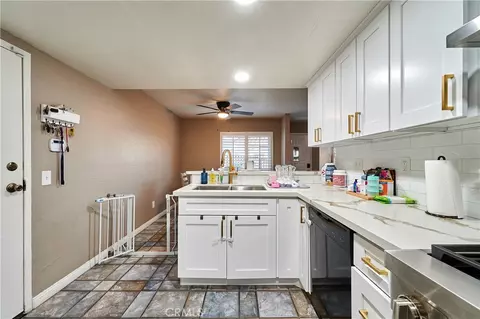 Kitchen - 6949 Laguna Pl #B1, Rancho Cucamonga, CA 91701 photo 4 of 4