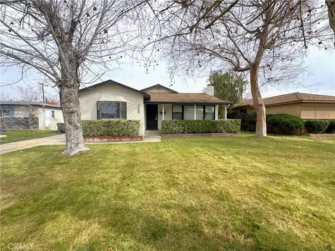 44450 Lowtree Ave, Lancaster, CA 93534