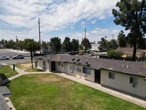 1195 W Spring St, Riverside, CA 92507 photo 3