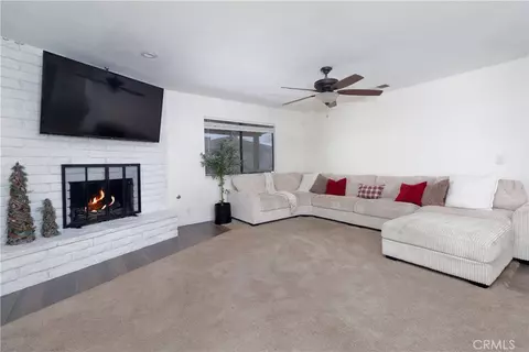 Living - 19801 Talihina Rd, Apple Valley, CA 92307 photo 1 of 3