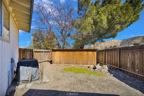 Exterior - 5313 Basel Dr, Wrightwood, CA 92397 photo 15 of 18
