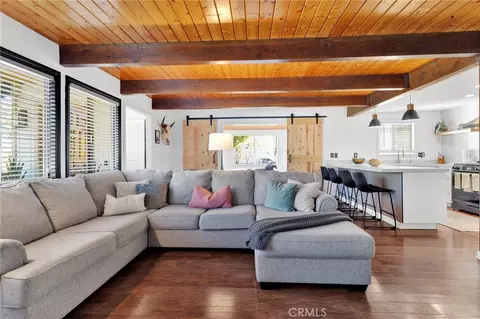 Living - 5313 Basel Dr, Wrightwood, CA 92397 photo 2 of 4