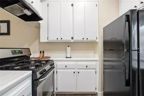 Kitchen - 4140 Workman Ml #94, Whittier, CA 90601 photo 3 of 3