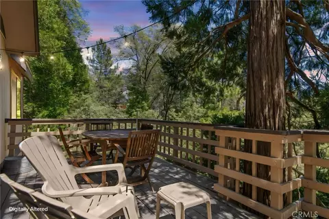 Exterior - 27403 Alpen Dr, Lake Arrowhead, CA 92352 photo 4 of 9