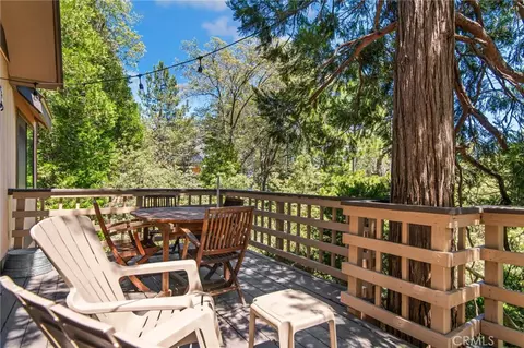 Exterior - 27403 Alpen Dr, Lake Arrowhead, CA 92352 photo 3 of 9