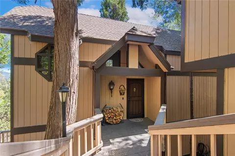 27403 Alpen Dr, Lake Arrowhead, CA 92352 photo 2