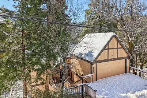 Exterior - 27403 Alpen Dr, Lake Arrowhead, CA 92352 photo 8 of 9