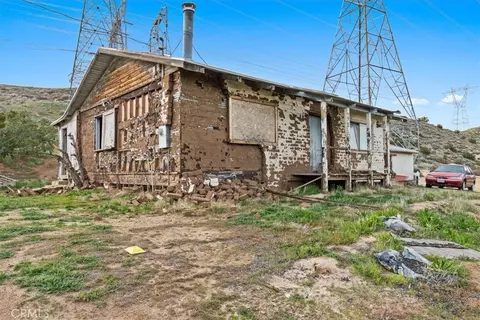32301 Angeles Frst, Palmdale, CA 93550