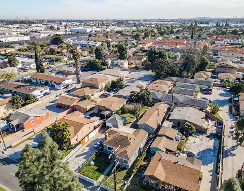 View/Area - 7032 Somerset, Paramount, CA 90723 photo 2 of 7