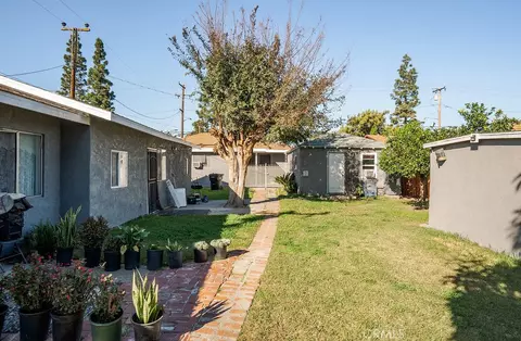 Exterior - 7032 Somerset, Paramount, CA 90723 photo 7 of 12