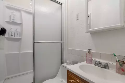 Bath - 7032 Somerset, Paramount, CA 90723 photo 2 of 6