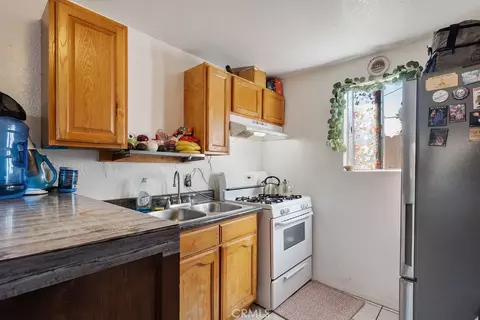 Kitchen - 7032 Somerset, Paramount, CA 90723 photo 3 of 4
