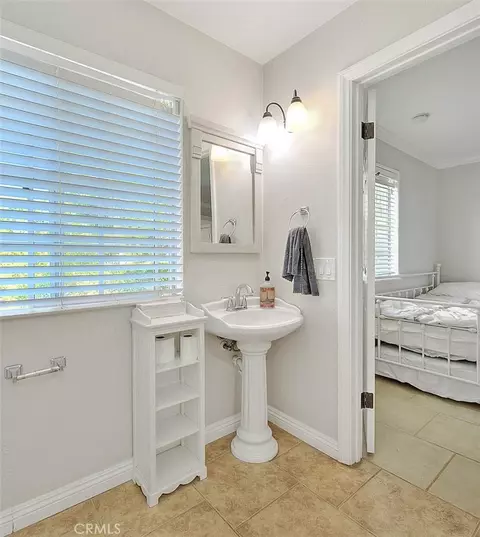 Bath - 750 Jericho, Fallbrook, CA 92028 photo 5 of 9
