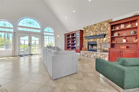 Living - 750 Jericho, Fallbrook, CA 92028 photo 6 of 8