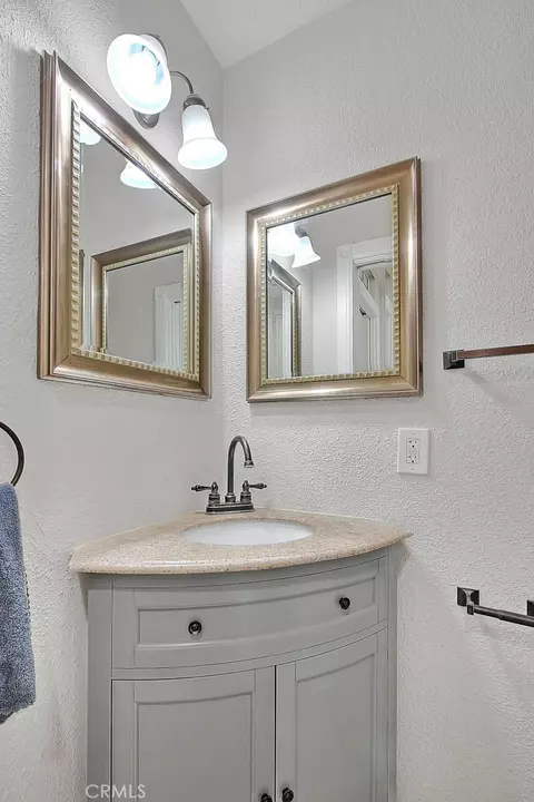 Bath - 750 Jericho, Fallbrook, CA 92028 photo 9 of 9
