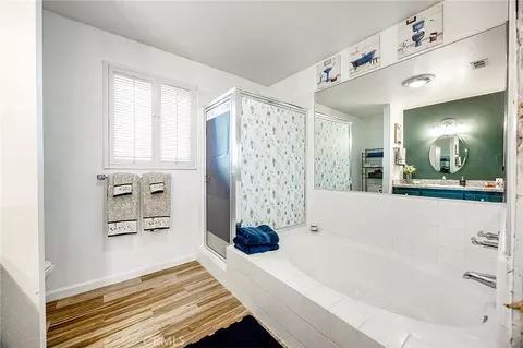 Bath - 14336 Galleon, Helendale, CA 92342 photo 2 of 3