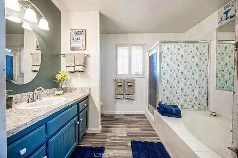Bath - 14336 Galleon, Helendale, CA 92342 photo 1 of 3