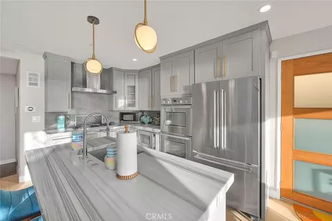 Kitchen - 99 Surfside, Surfside, CA 90743 photo 4 of 11