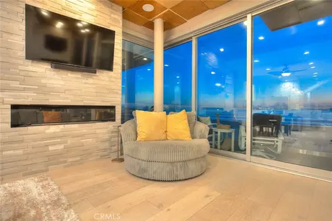 Living - 99 Surfside, Surfside, CA 90743 photo 3 of 4
