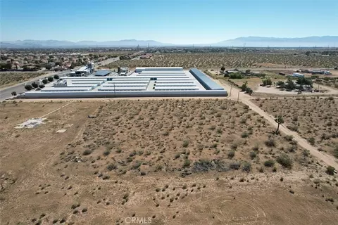 9 Vincent Dr, Victorville, CA 92392