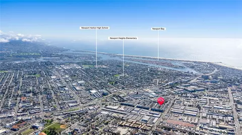 687 Doheny, Costa Mesa, CA 92627