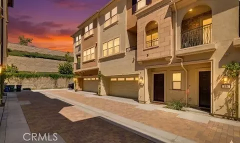 606 White Oaks, Lake Forest, CA 92610
